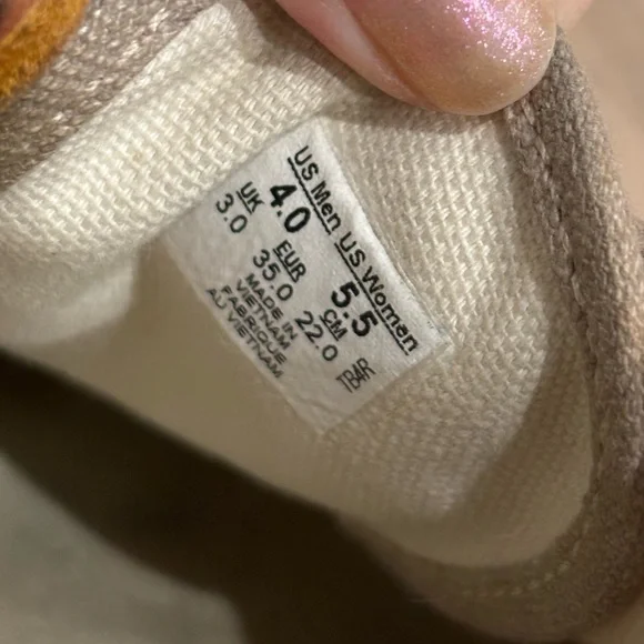 Linen Vans with Leather Laces - Picture 7 of 7